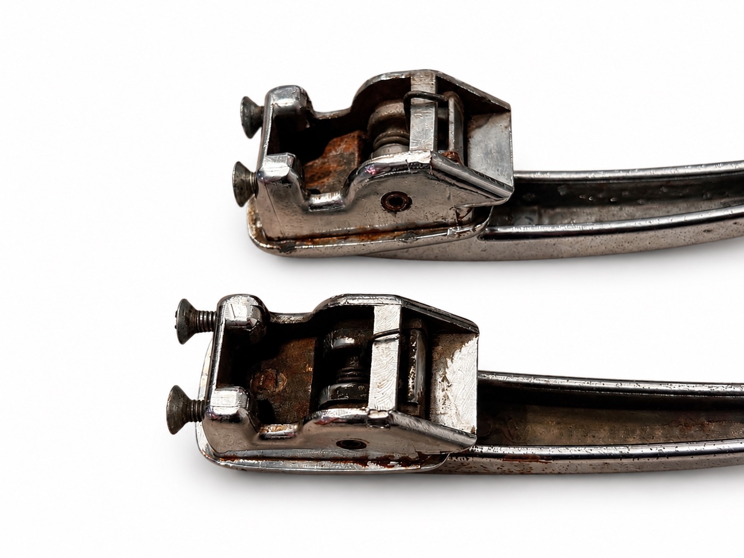 Original VW Käfer Ovali Außentürgriffe links/rechts, 113 837 205 A / 113 837 206 A – Bild 6
